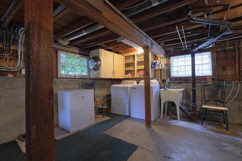 2546 Eton Street, Vancouver, BC 