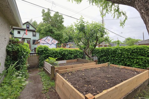 2546 Eton Street, Vancouver, BC 