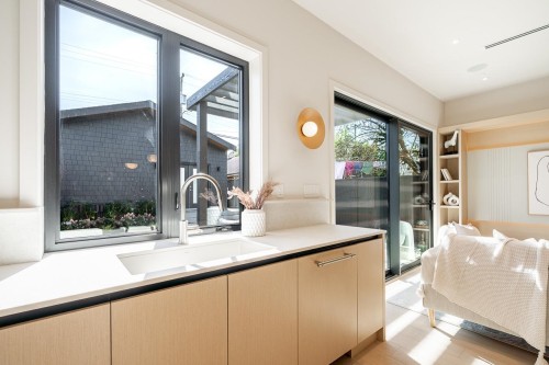 2-372 37Th Avenue E, Vancouver, BC 