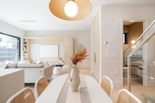 2-372 37Th Avenue E, Vancouver, BC 