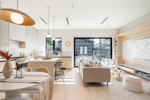2-372 37Th Avenue E, Vancouver, BC 