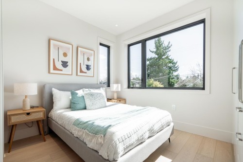 2-372 37Th Avenue E, Vancouver, BC 