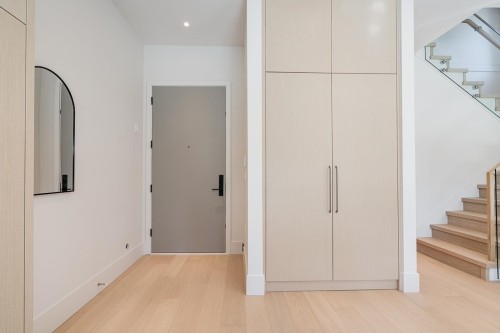 2-372 37Th Avenue E, Vancouver, BC 