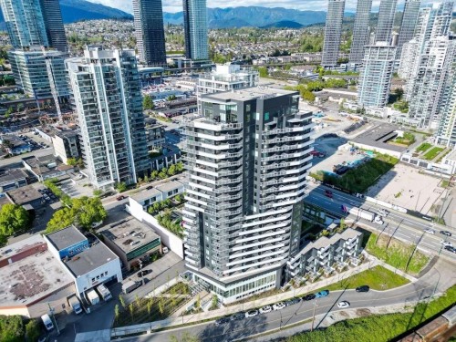 1902-4433 Alaska Street  Burnaby, BC V5C 5T3
