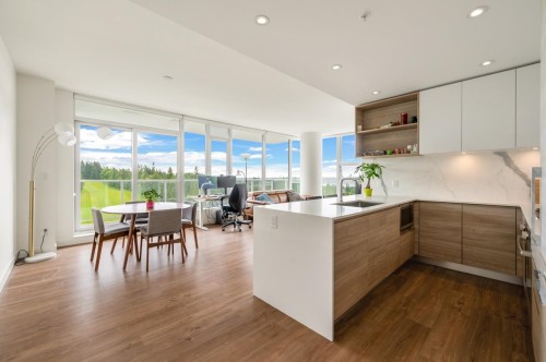 1704-595 Austin Avenue  Coquitlam, BC V3K 0G7
