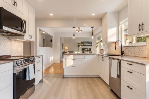 1438 Mcnair Drive, North Vancouver, BC 