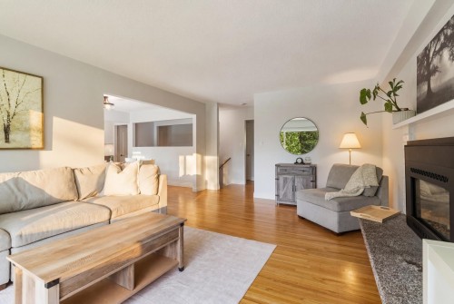 1438 Mcnair Drive, North Vancouver, BC 