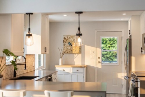 1438 Mcnair Drive, North Vancouver, BC 