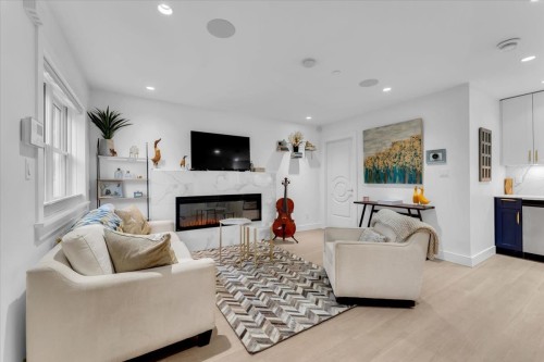 1020 Odlum Drive, Vancouver, BC 