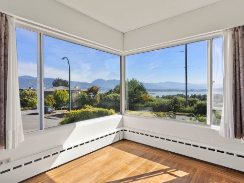 4514 Bellevue Drive, Vancouver, BC 