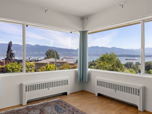 4514 Bellevue Drive, Vancouver, BC 