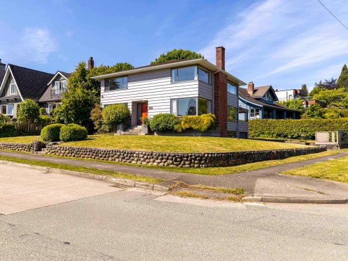 4514 Bellevue Drive, Vancouver, BC 