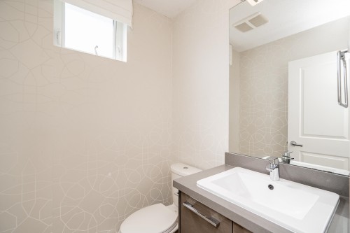 10-3400 Devonshire Avenue, Coquitlam, BC 
