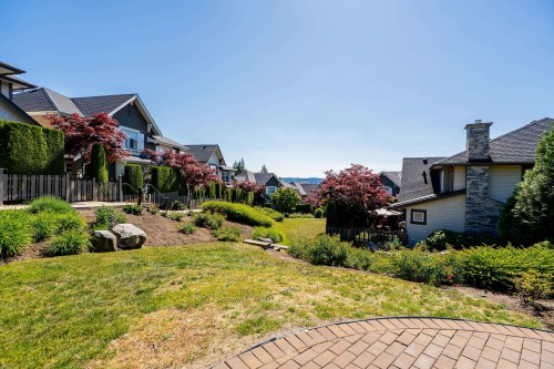 10-3400 Devonshire Avenue, Coquitlam, BC 