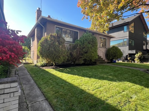 360 24Th Avenue E, Vancouver, BC 