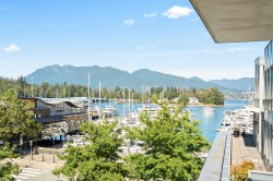 206-560 Nicola Street Vancouver, BC V6G 3J7