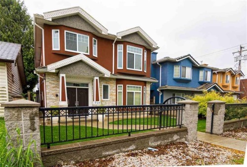 728 49Th Avenue E, Vancouver, BC 