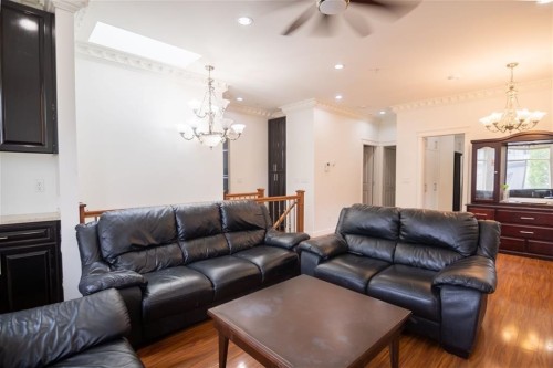 728 49Th Avenue E, Vancouver, BC 