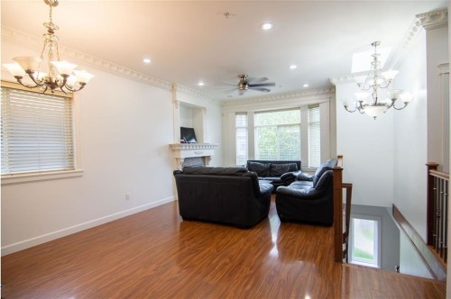 728 49Th Avenue E, Vancouver, BC 