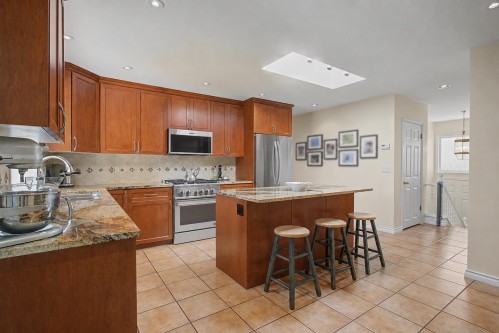 6541 Grant Street, Burnaby, BC 