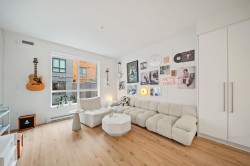 222-3131 Murray Street Port Moody, BC V3H 0L9
