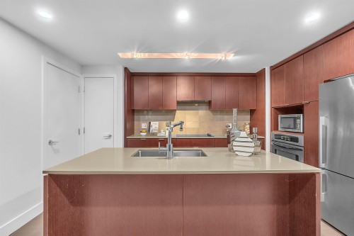 164 13Th Street W, North Vancouver, BC 