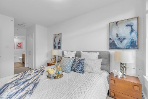 164 13Th Street W, North Vancouver, BC 