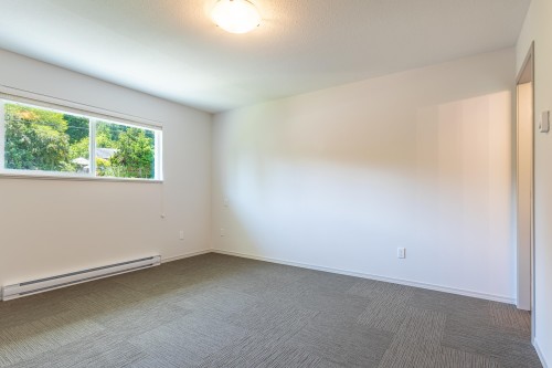 5714 Trail Avenue, Sechelt, BC - Indoor Photo Showing Other Room