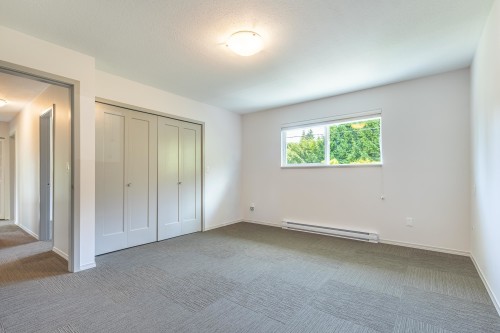 5714 Trail Avenue, Sechelt, BC - Indoor Photo Showing Other Room
