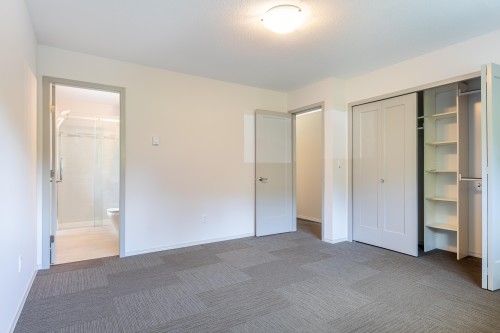 5714 Trail Avenue, Sechelt, BC - Indoor Photo Showing Other Room