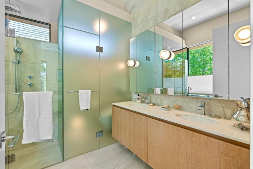 4001 32Nd Avenue W, Vancouver, BC 