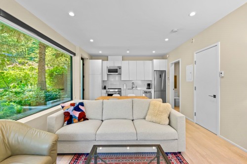 4001 32Nd Avenue W, Vancouver, BC 