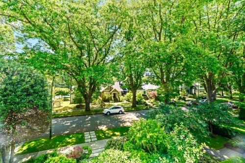 4001 32Nd Avenue W, Vancouver, BC 
