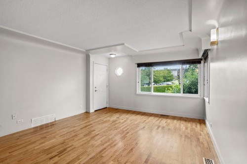2925 Mcgill Street, Vancouver, BC 