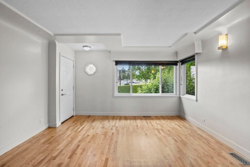 2925 Mcgill Street, Vancouver, BC 