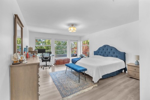 8-2425 Edgemont Boulevard, North Vancouver, BC 