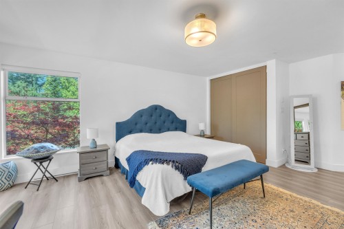 8-2425 Edgemont Boulevard, North Vancouver, BC 