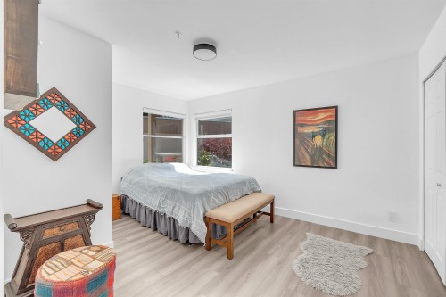 8-2425 Edgemont Boulevard, North Vancouver, BC 