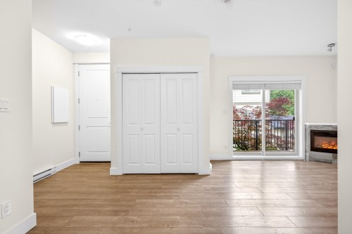12-4033 Dominion Street, Burnaby, BC 