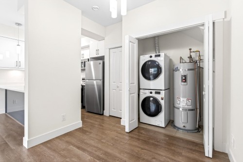 12-4033 Dominion Street, Burnaby, BC 