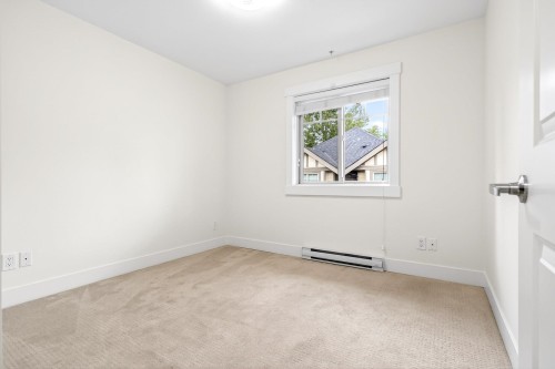 12-4033 Dominion Street, Burnaby, BC 
