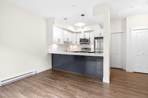 12-4033 Dominion Street, Burnaby, BC 