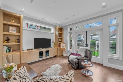 4217 16Th Avenue W, Vancouver, BC 