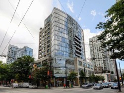 906-822 Seymour Street  Vancouver, BC V6B 1L7