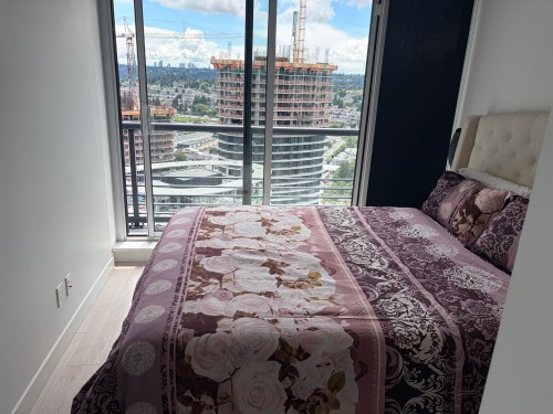 2711-4730 Lougheed Highway, Burnaby, BC 