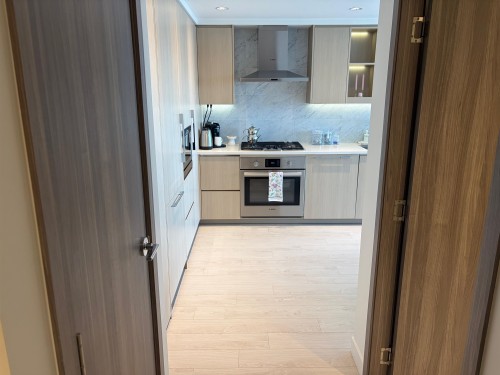 2711-4730 Lougheed Highway, Burnaby, BC 