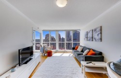 2206-1199 Seymour Street Vancouver, BC V6B 1K3