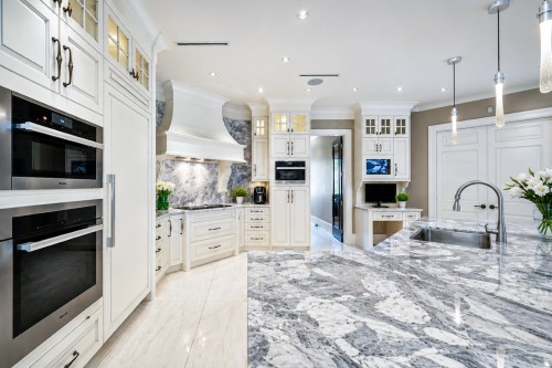 4751 Granville Avenue, Richmond, BC 