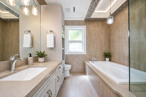 4751 Granville Avenue, Richmond, BC 