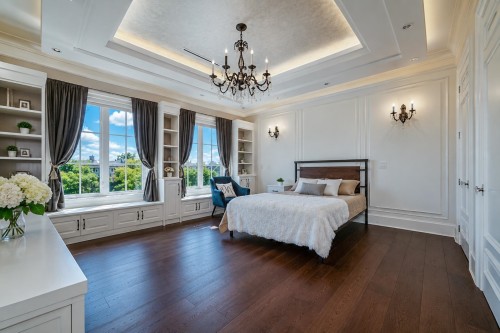 4751 Granville Avenue, Richmond, BC 